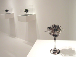 土屋公雄展　Rose of glass